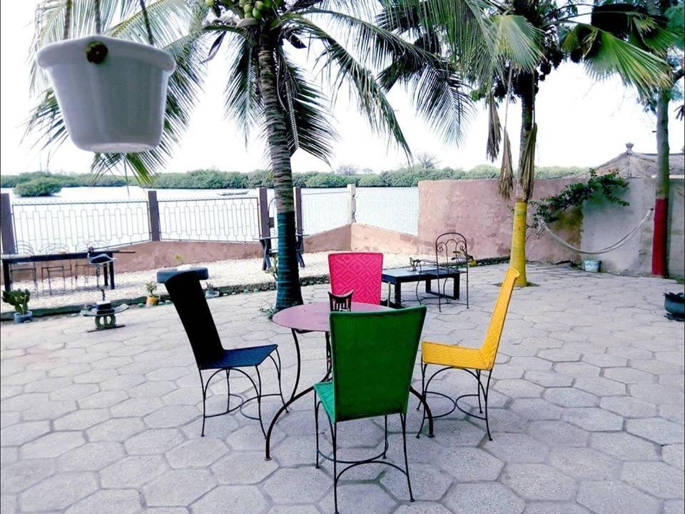 Auberge Cafétéria Restaurant Cœur Océan Joal-Fadiout Esterno foto